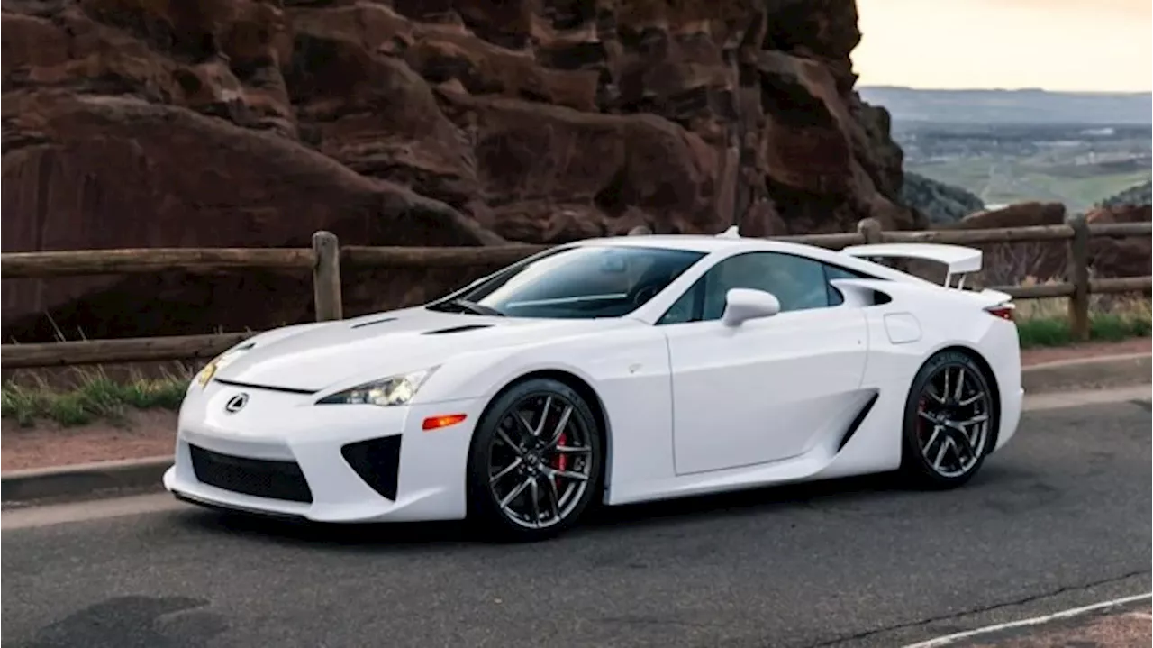 This Gorgeous 2012 Lexus LFA Could Fetch $1 Million at Auction