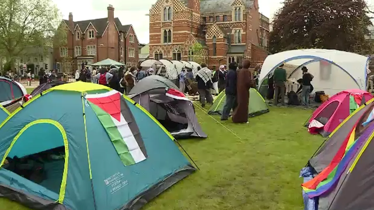 Oxford and Cambridge students set up pro-Palestinian camps outside university buildings