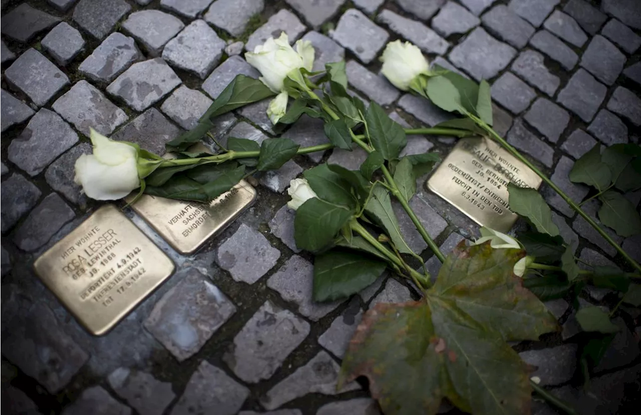 À Bordeaux, un « pavé de mémoire » pour un conseiller municipal juif déporté avec sa femme à Auschwitz en 1944