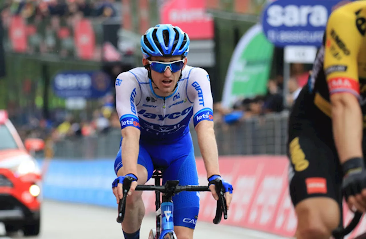 Cork's Eddie Dunbar out of Giro d'Italia after stage two crash