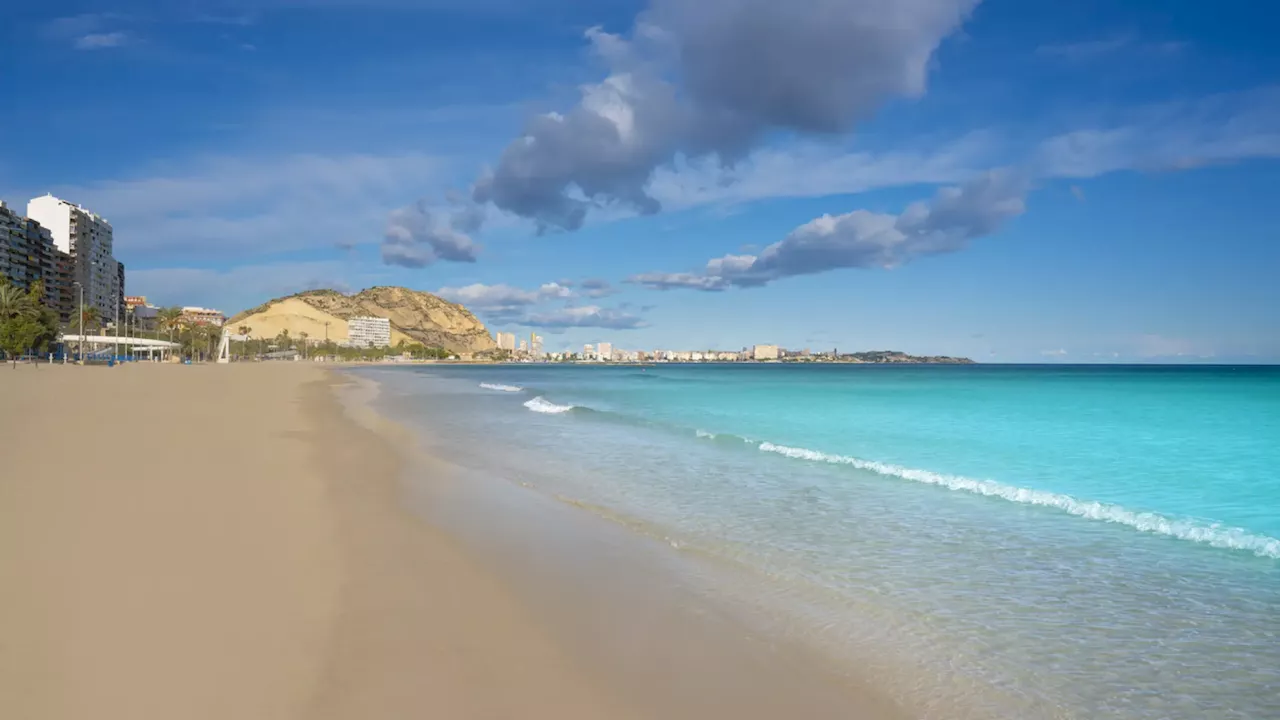 Estas son las 138 playas con bandera azul de la Comunidad Valenciana