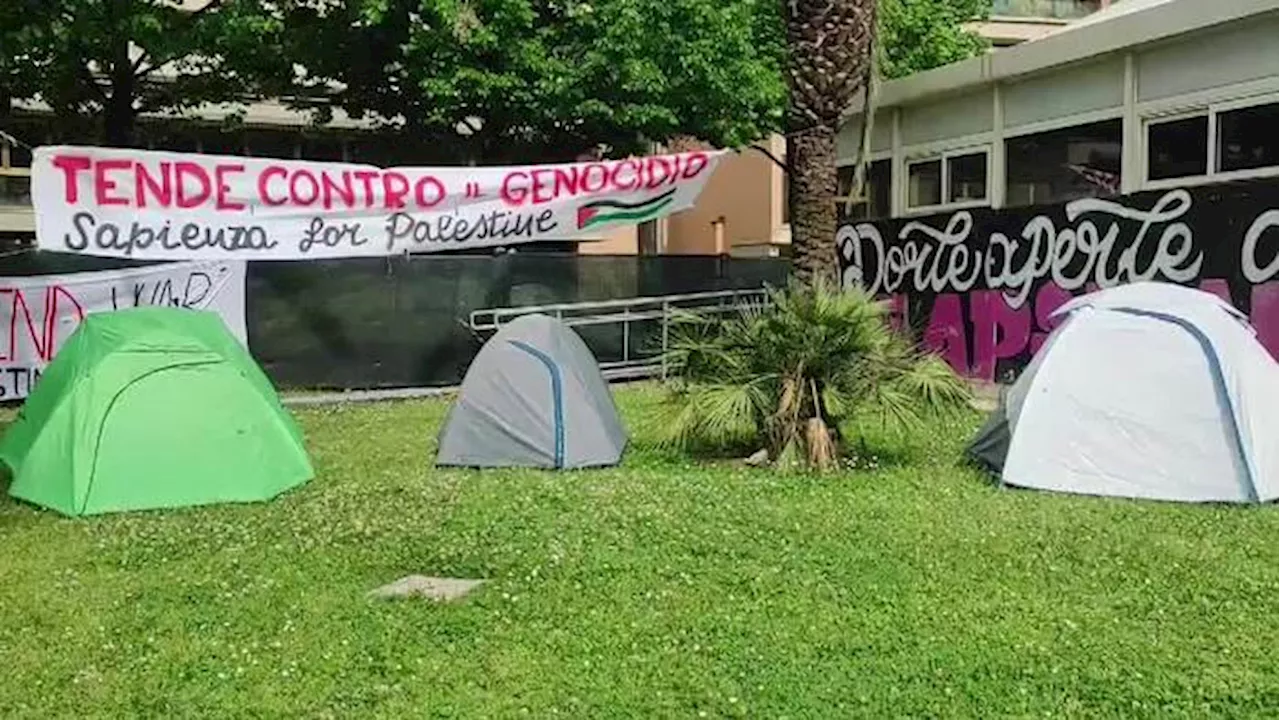 'Tende contro il genocidio' sul prato della Sapienza di Roma