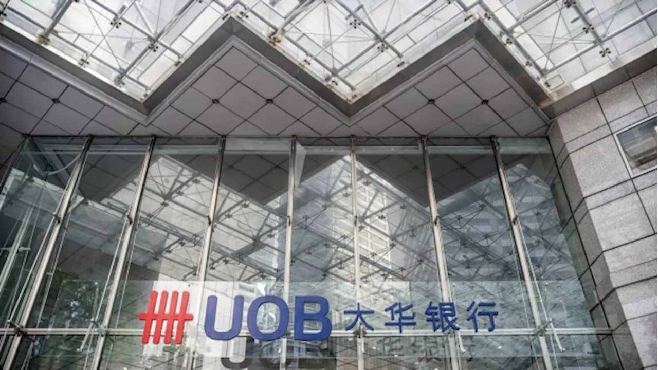 UOB Profit Beats Estimates as Wealth Fees Cushion Slower Lending