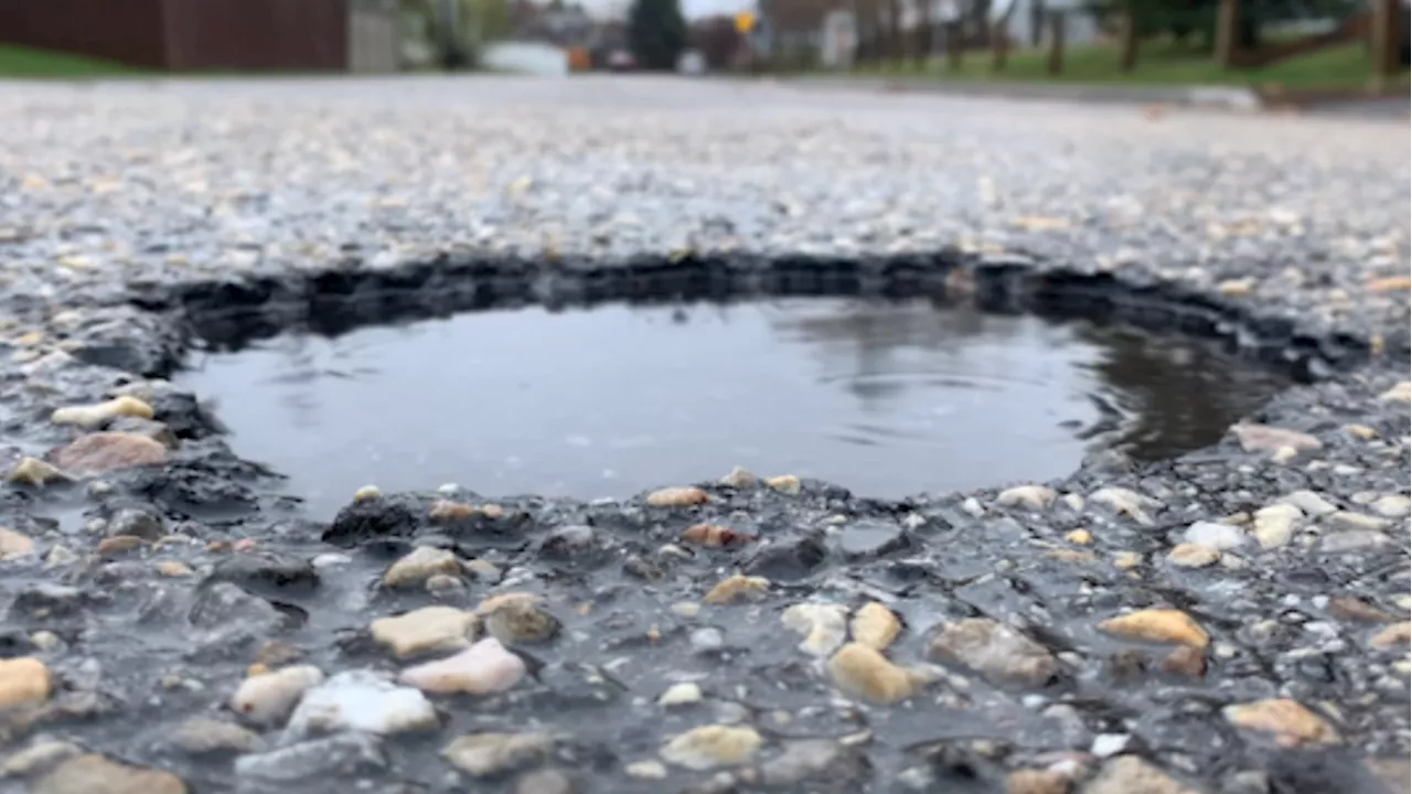 Calgary trying to keep pace with filling potholes as more appear