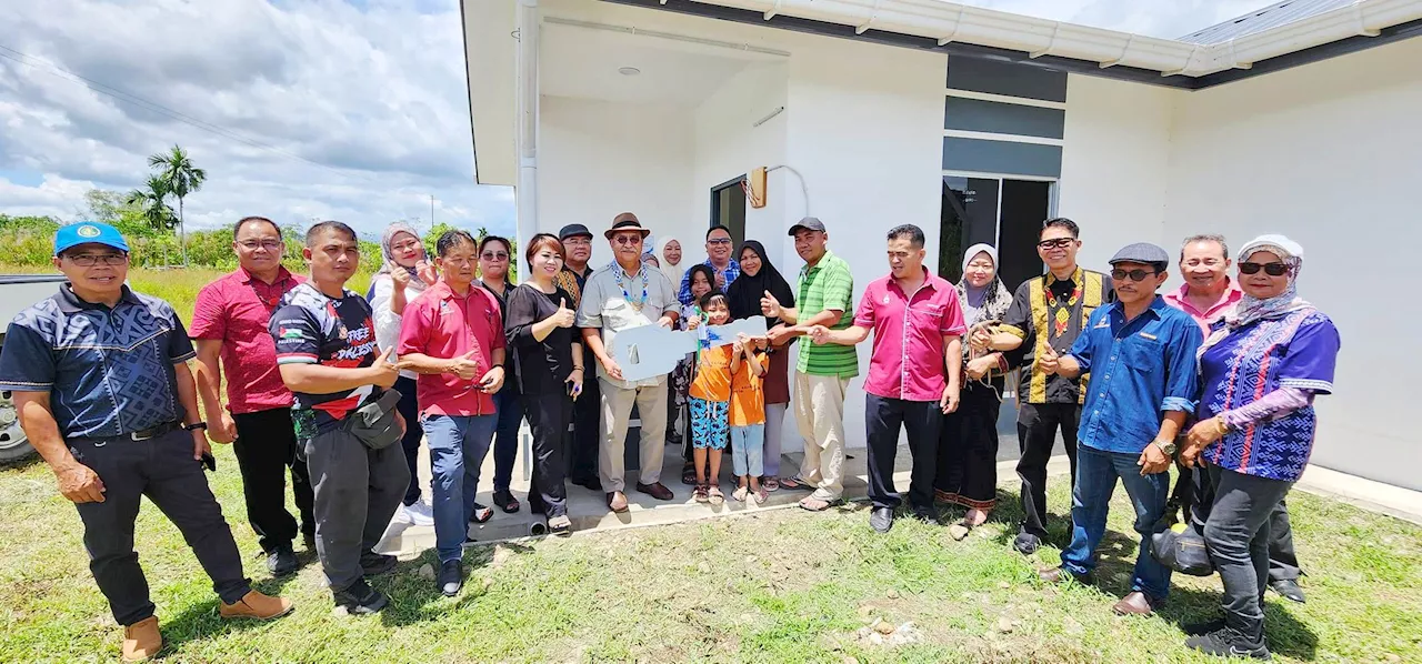 Sabah Maju Jaya houses for four Ranau families