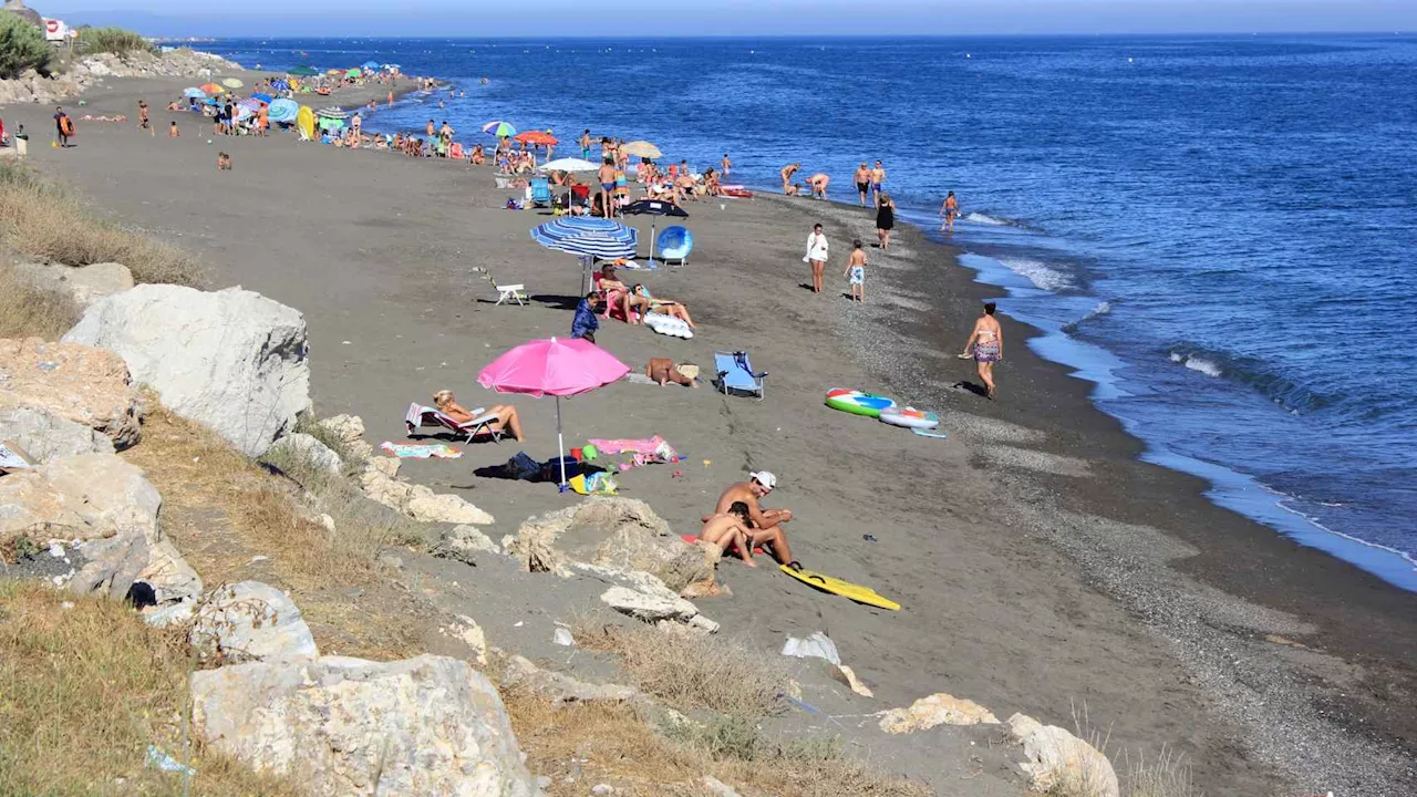 Esta es la zona de playa más barata de Málaga para comprar una casa en 2024