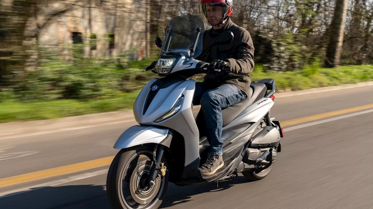 Piaggio Beverly 300: comodo e brillante