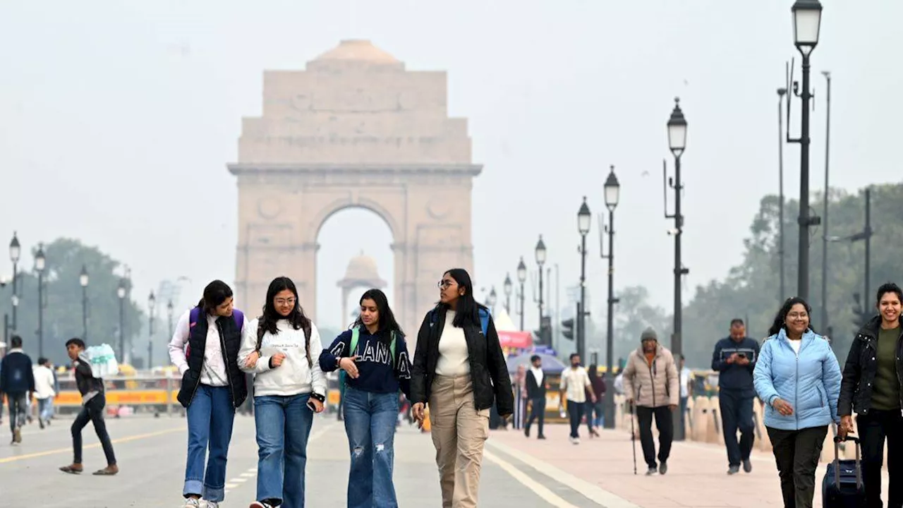 Delhi Weather Update: दिल्ली-NCR में आज शाम बदल सकता मौसम का मिजाज, IMD ने बारिश को लेकर दिया अपडेट