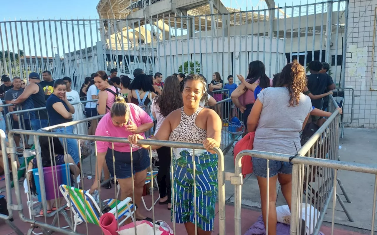 Fãs enfrentam segundo dia de filas para compra de ingressos para show de Bruno Mars