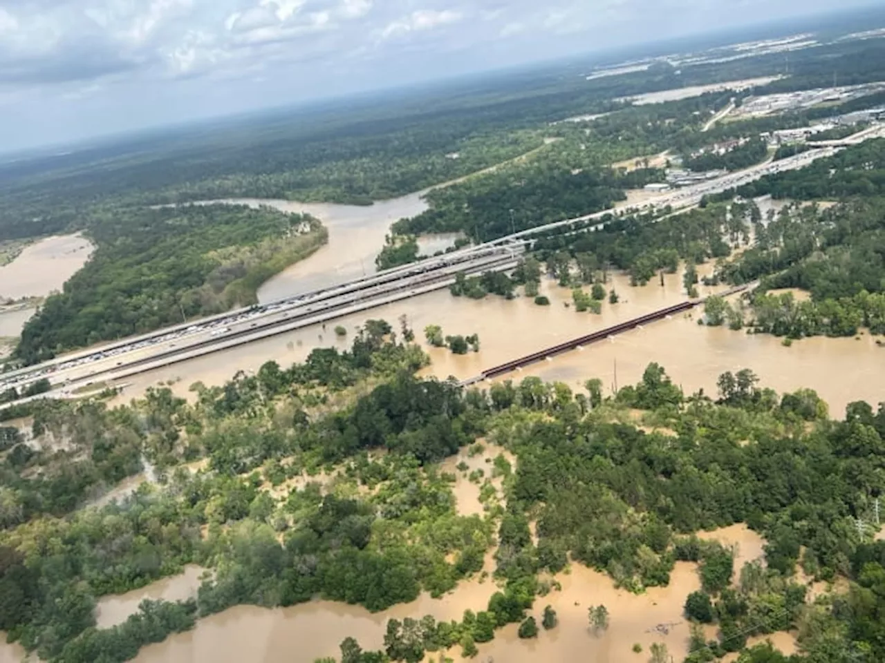 Several Houston-area school districts cancel classes Monday due to flooding