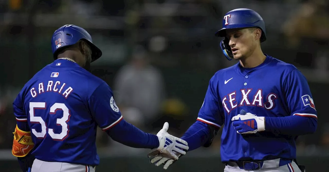 Cuadrangular de tres carreras de Corey Seager en la 8va da remontada a Rangers ante Atléticos