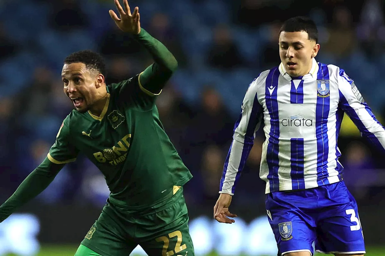 Sheffield Wednesday 'interested' Leeds United loanee as defender admits his 'standards dropped' at Elland Road