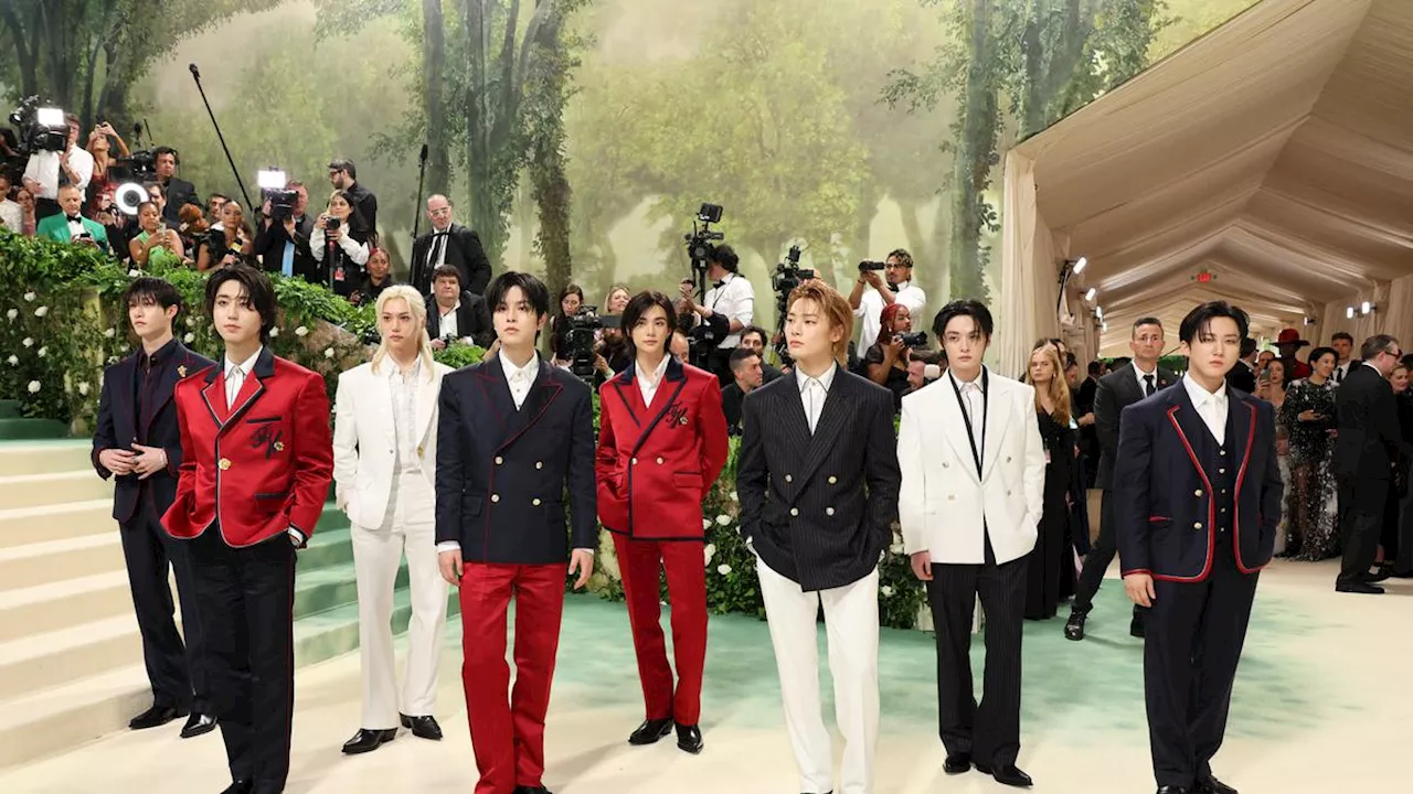 Bedah Gaya Stray Kids Jadi Grup K-pop Pertama yang Hadiri Met Gala 2024