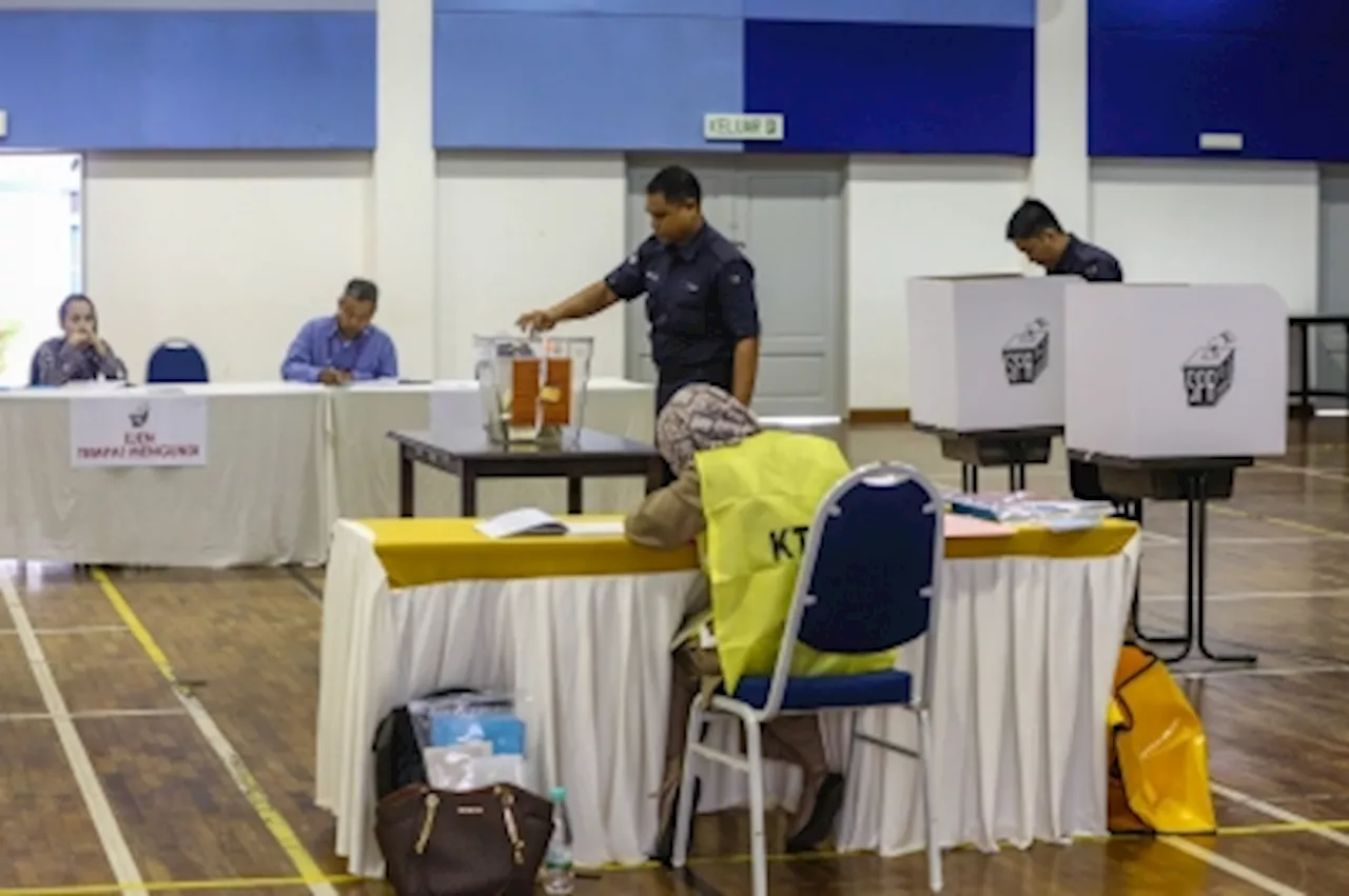 KKB polls: Two early voting centres open at 8am