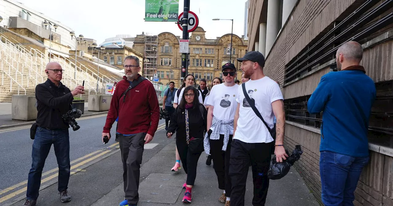 The poignant moment Figen Murray began her walk to Downing Street