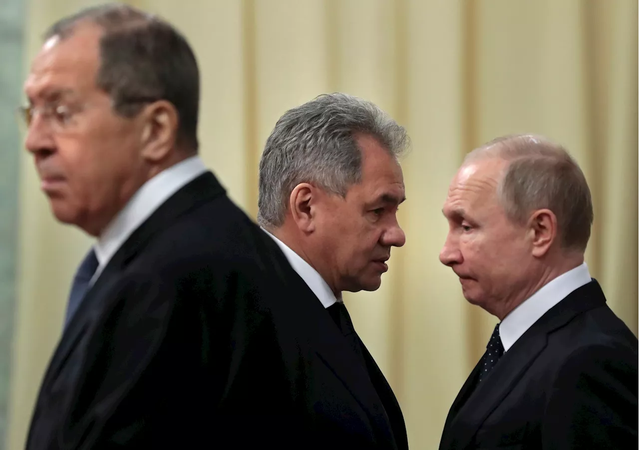 Russian Elites Scramble for Power in Putin's 'Last' Cabinet