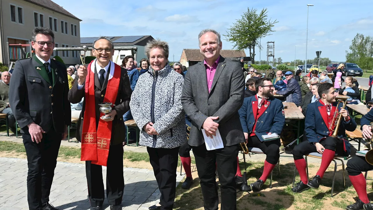 Hessendorf hat neuen Dorfplatz eingeweiht