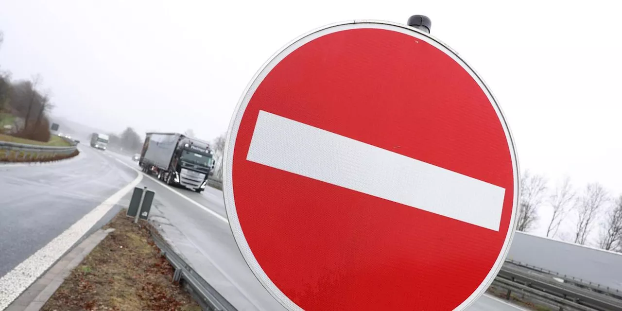 Geisterfahrer auf der A9 bei Bayreuth: Polizei sucht geschädigte Verkehrsteilnehmer