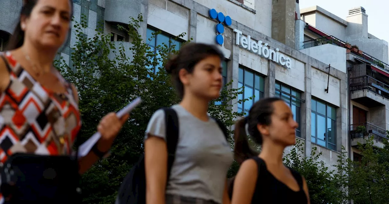 Brazil's Telefonica quarterly profit rises 7%, but misses forecasts