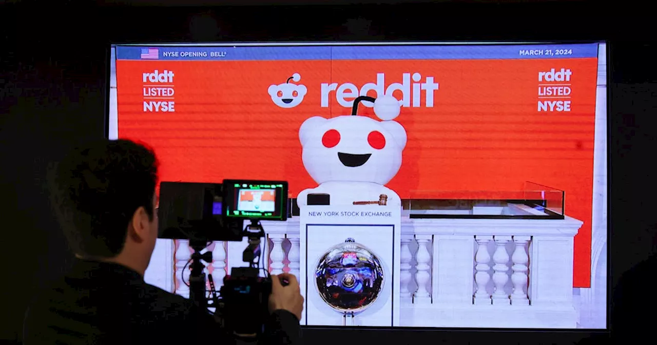 Reddit tops revenue estimates