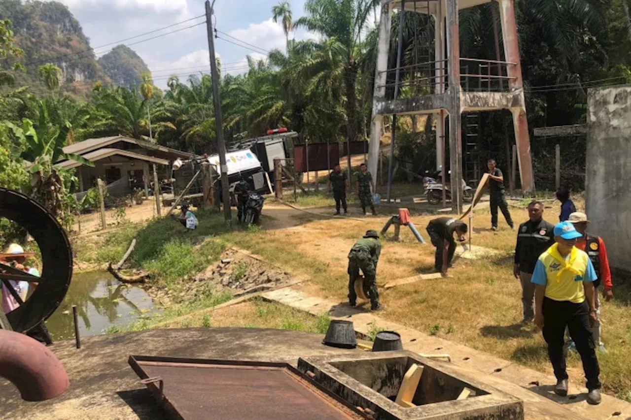 ทบ.รับนโยบายรัฐช่วยเกษตรกรสวนทุเรียนชุมพรบูรณาการร่วมเติมน้ำแก้ปัญหาภัยแล้ง