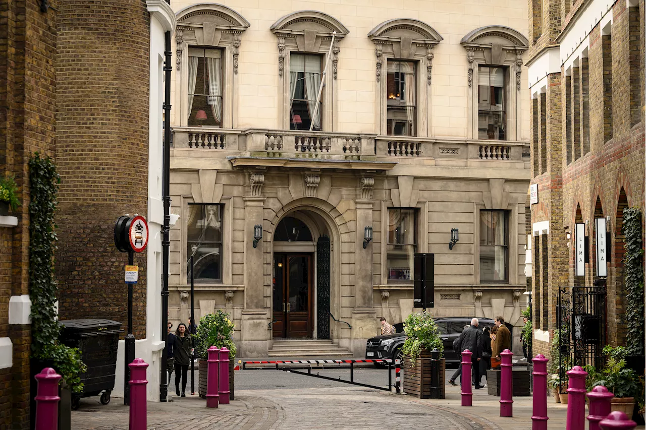 Garrick Club votes to allow women to become members for the first time