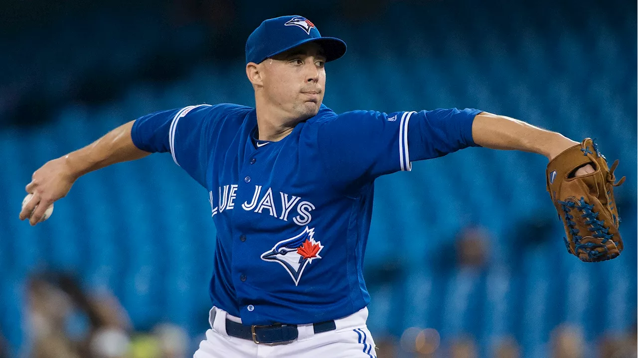 Report: Blue Jays bring back P Sanchez on minor-league deal