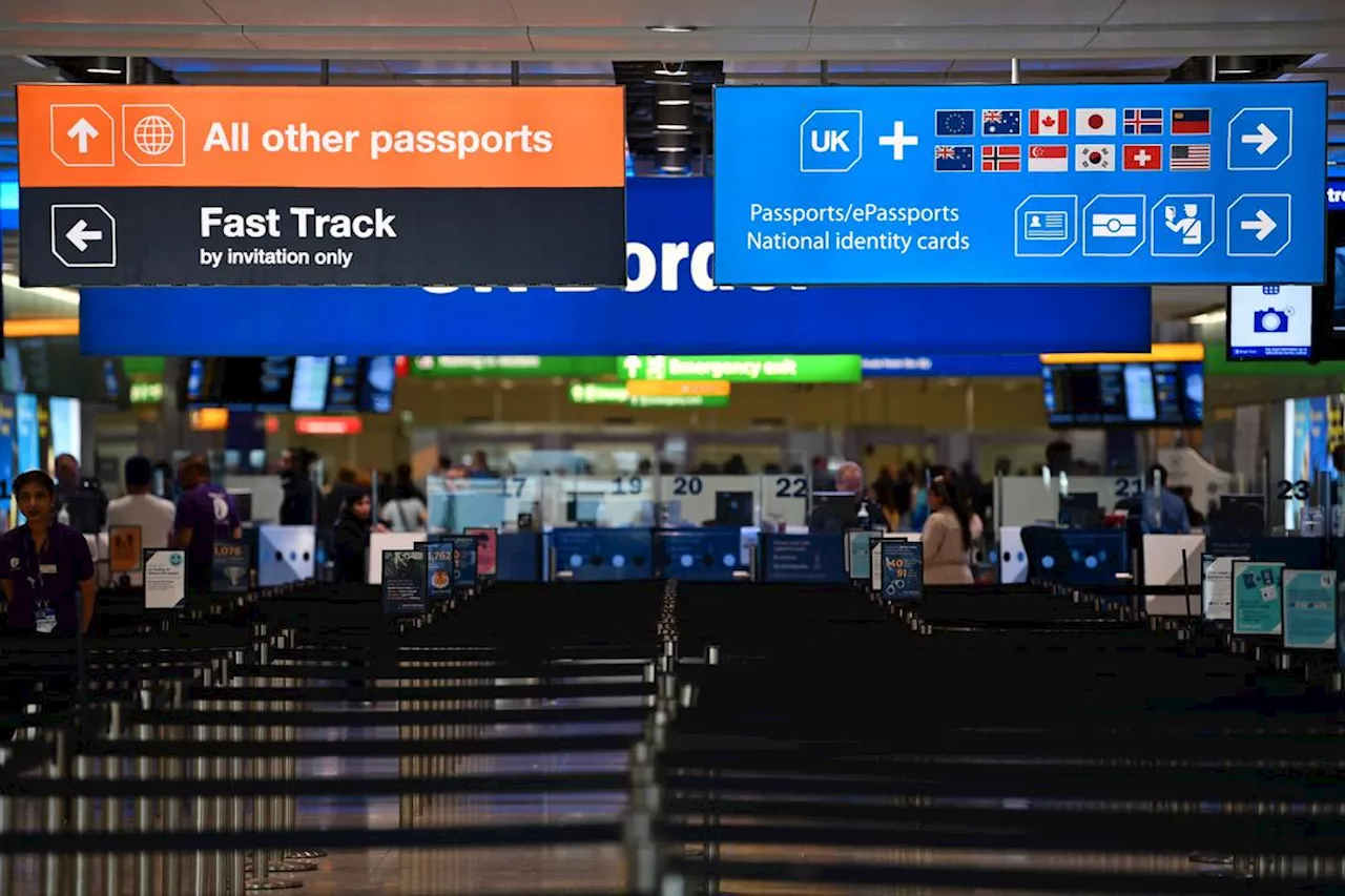 Køkaos på britiske flyplasser etter teknisk trøbbel