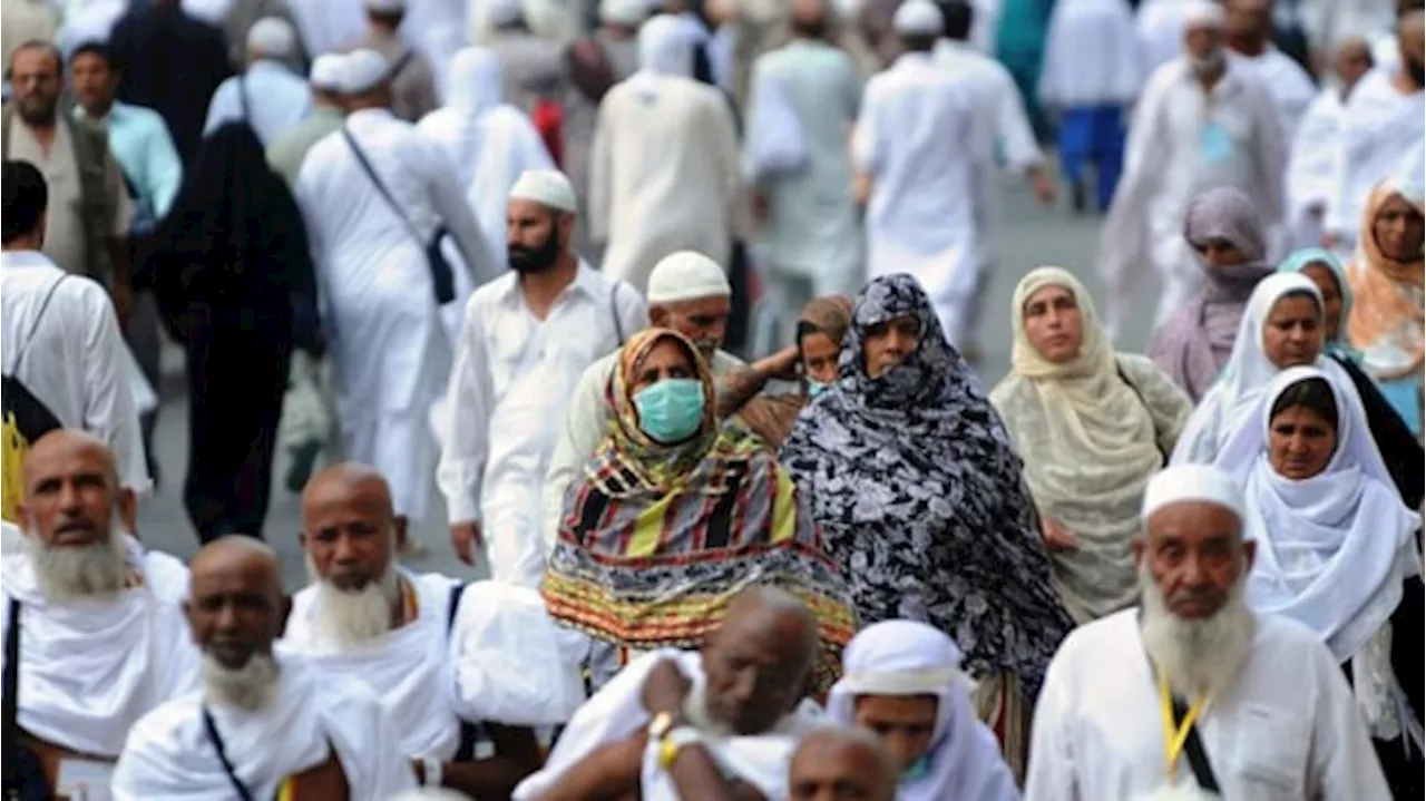 Hadapi Panas Ekstrem, Jemaah Haji Diimbau Banyak Konsumsi Air Minum