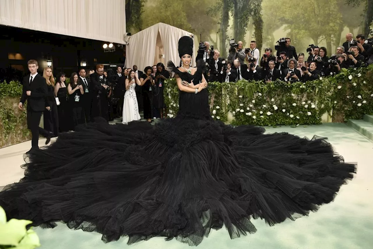 Met Gala hauls in record sum of more than $26 million to fund Costume Institute