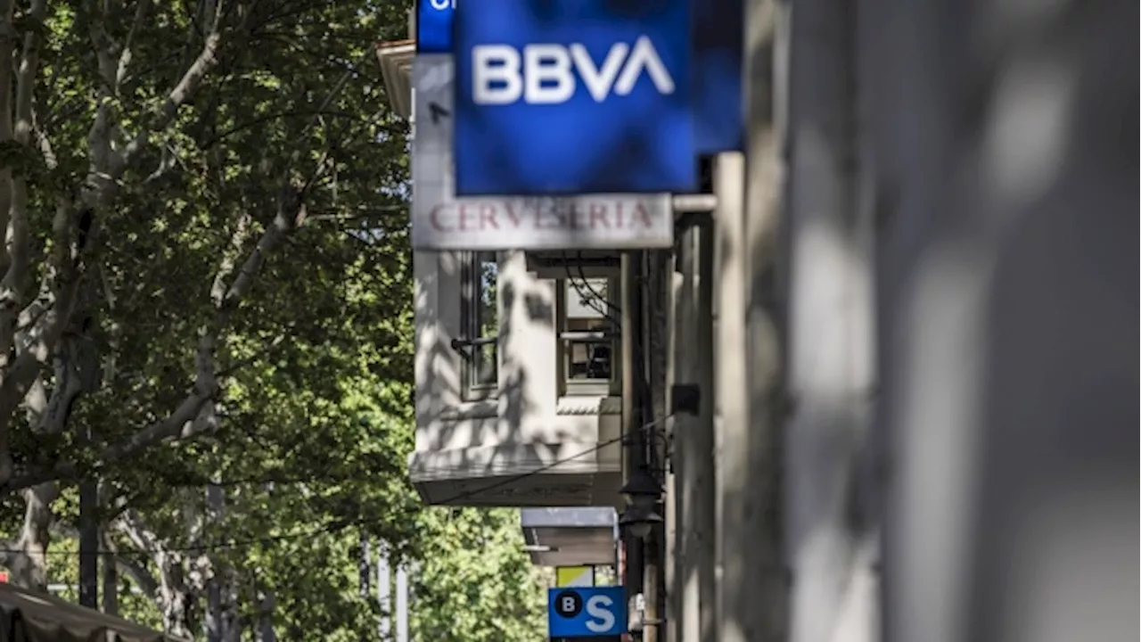 BBVA Chairman Told Sabadell There’s ‘No Room’ for Improved Offer