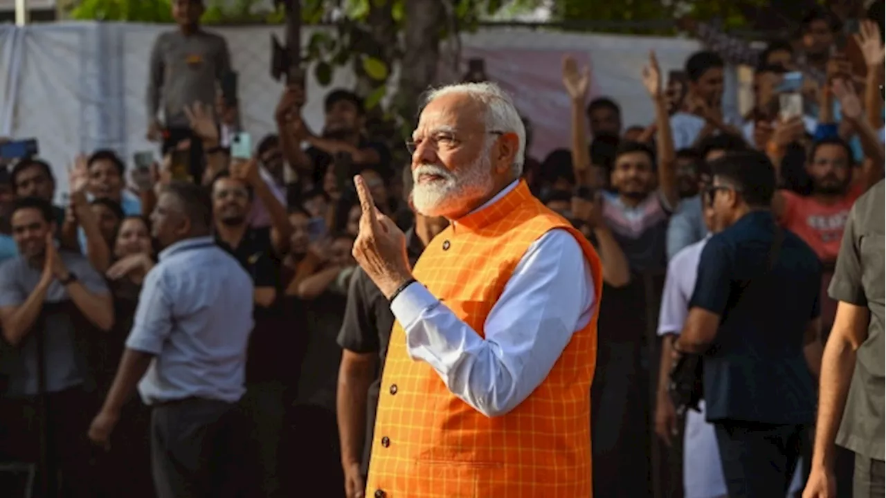 Modi Alleges Ambani, Adani Giving Opposition Party Illegal Cash