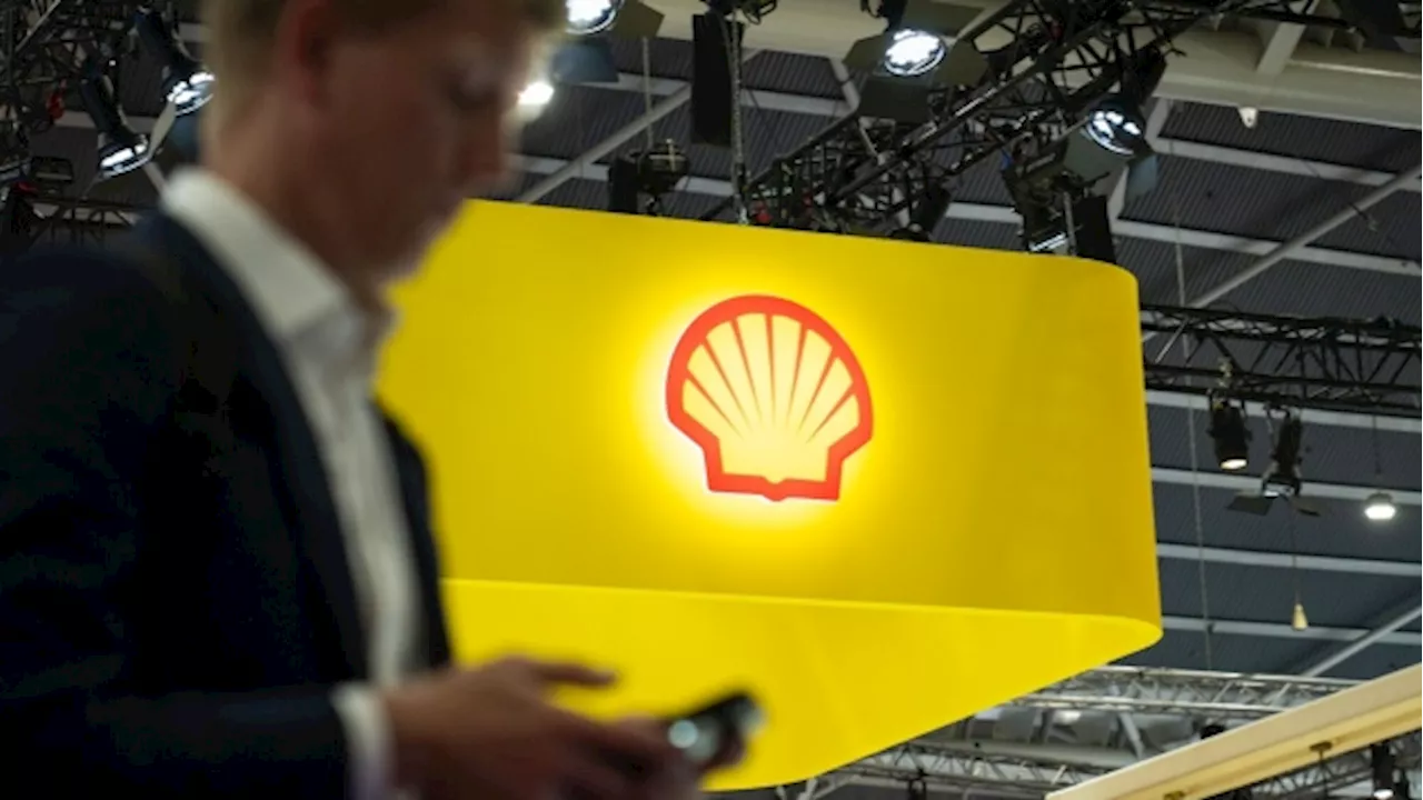 Shell Agrees to Sell Singapore Assets to Glencore-Indonesian JV