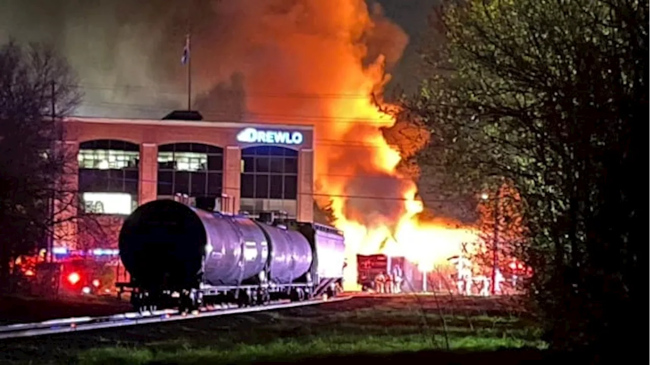 Exhaust sparks likely caused CPKC train to ignite before rolling through downtown London, Ont.: TSB