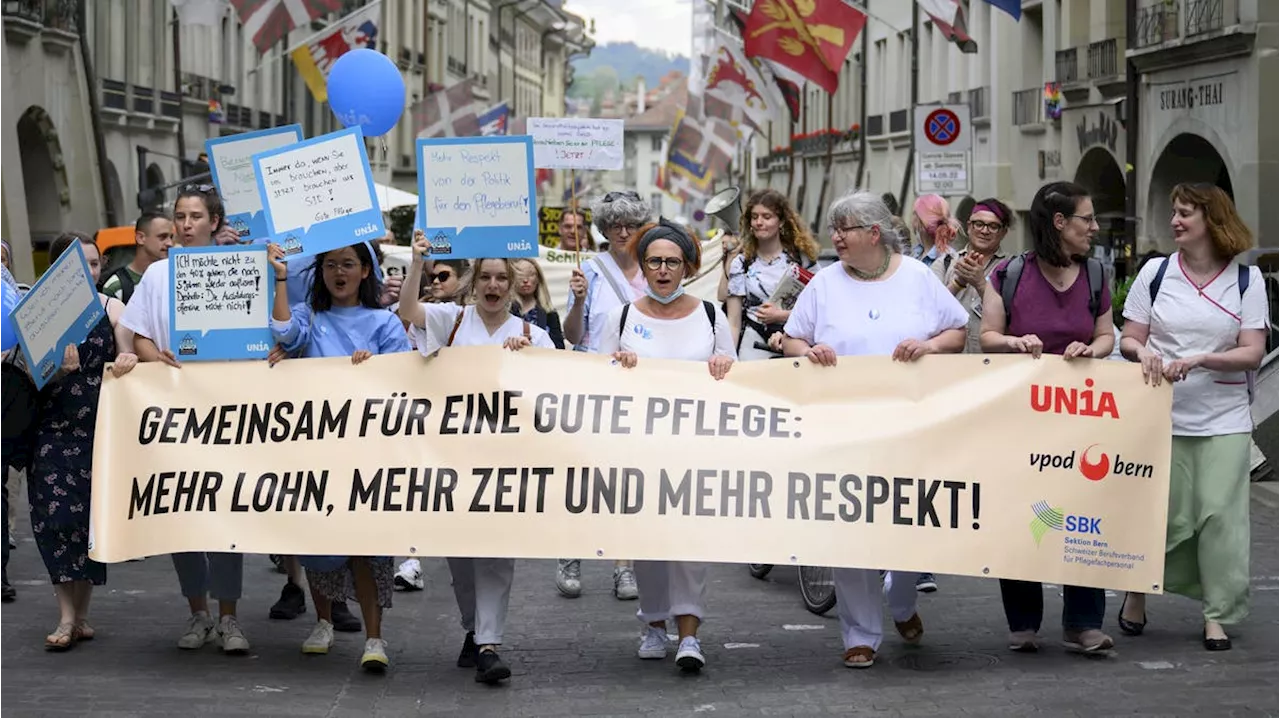 Frühere Dienstpläne, weniger arbeiten, mehr Weiterbildung: So will der Bundesrat die Pflege weiter stärken