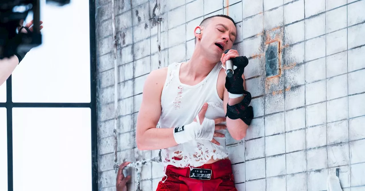 Olly Alexander applauded for handling mistake at Eurovision show