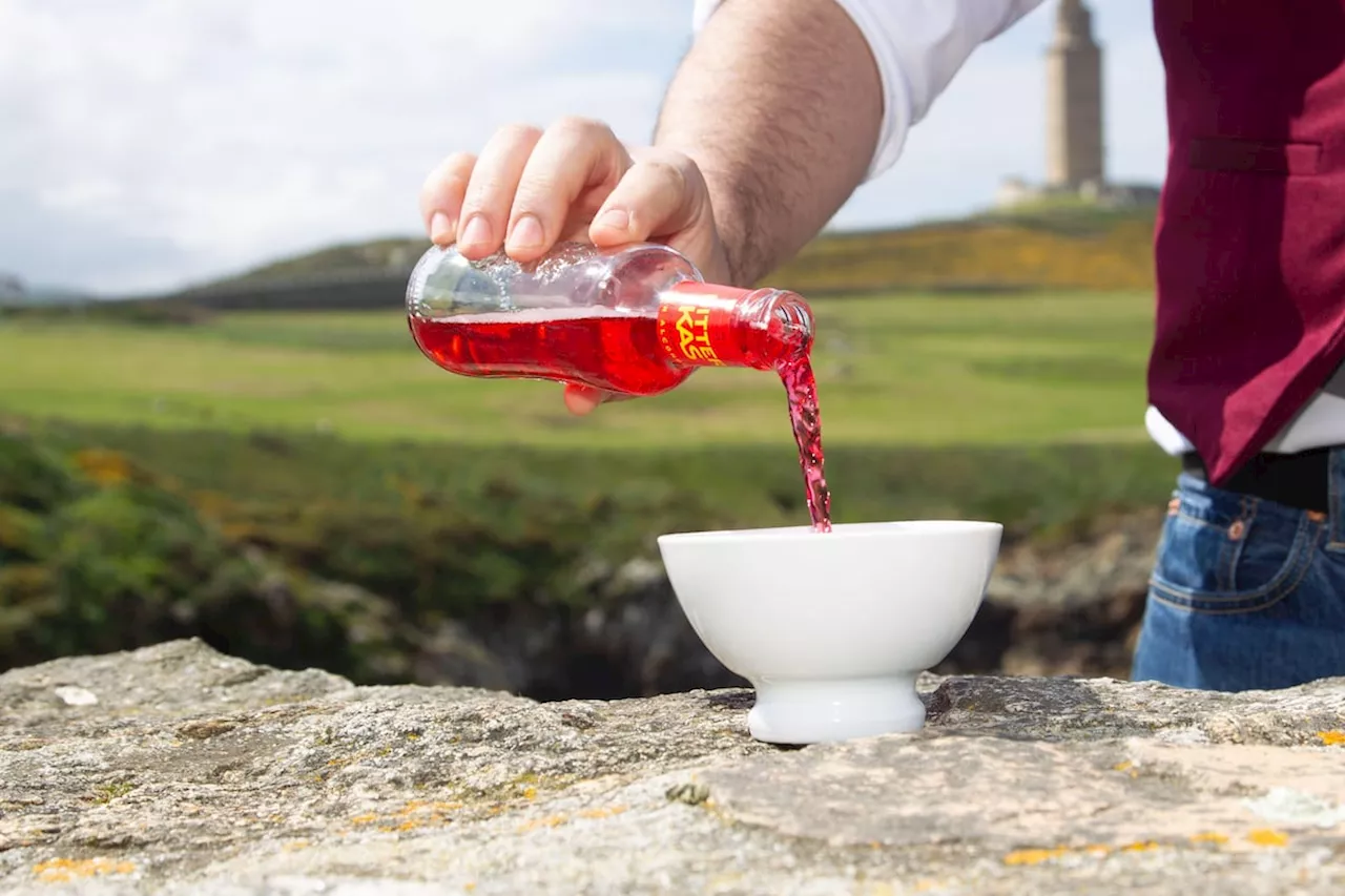 Bitter Kas: el refresco ‘viejuno’ con más de 20 ingredientes secretos que no pasa de moda