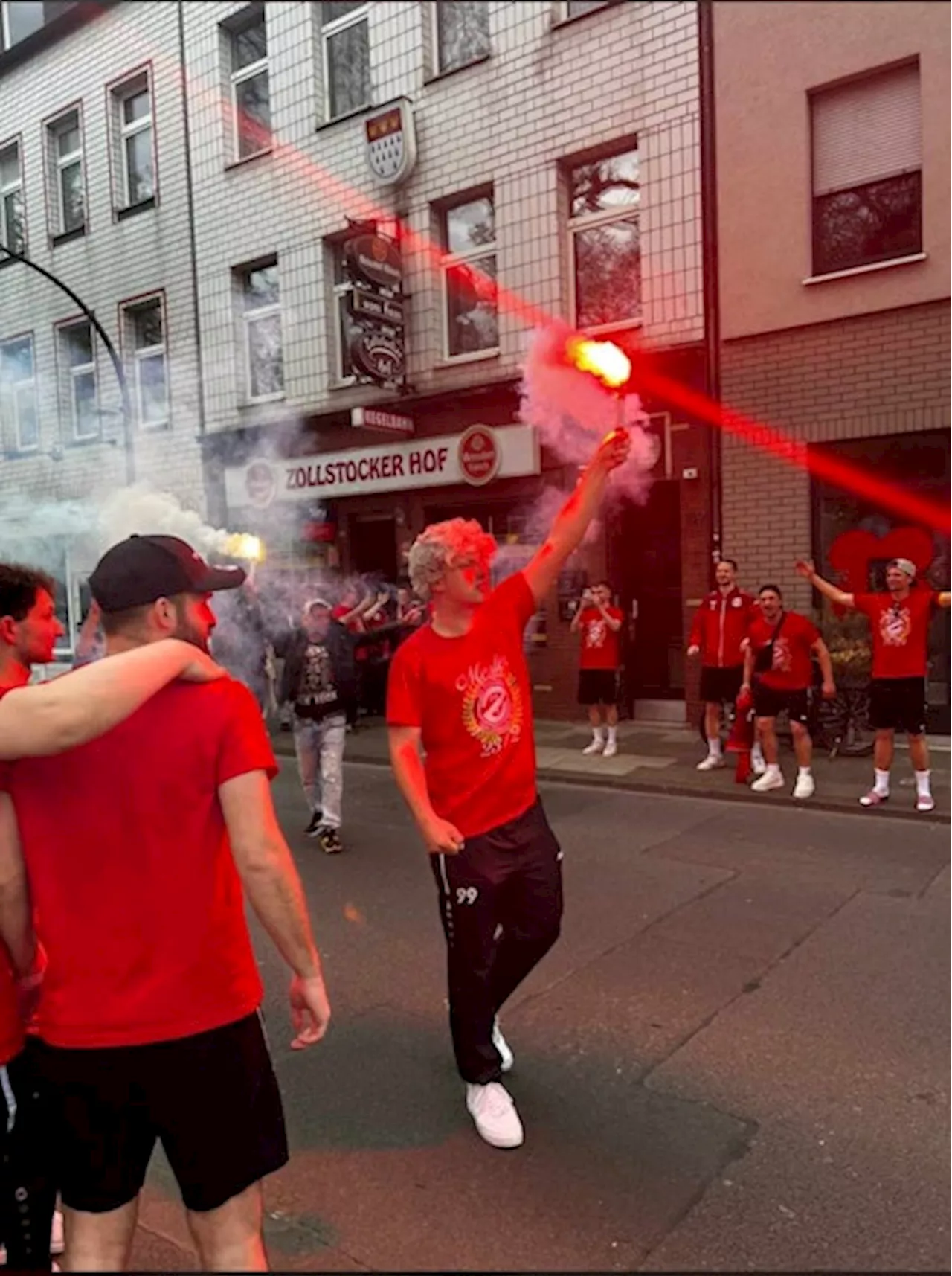 Kölner Amateurfußball: Abstürze, Triumphe und Ballermann-Stars