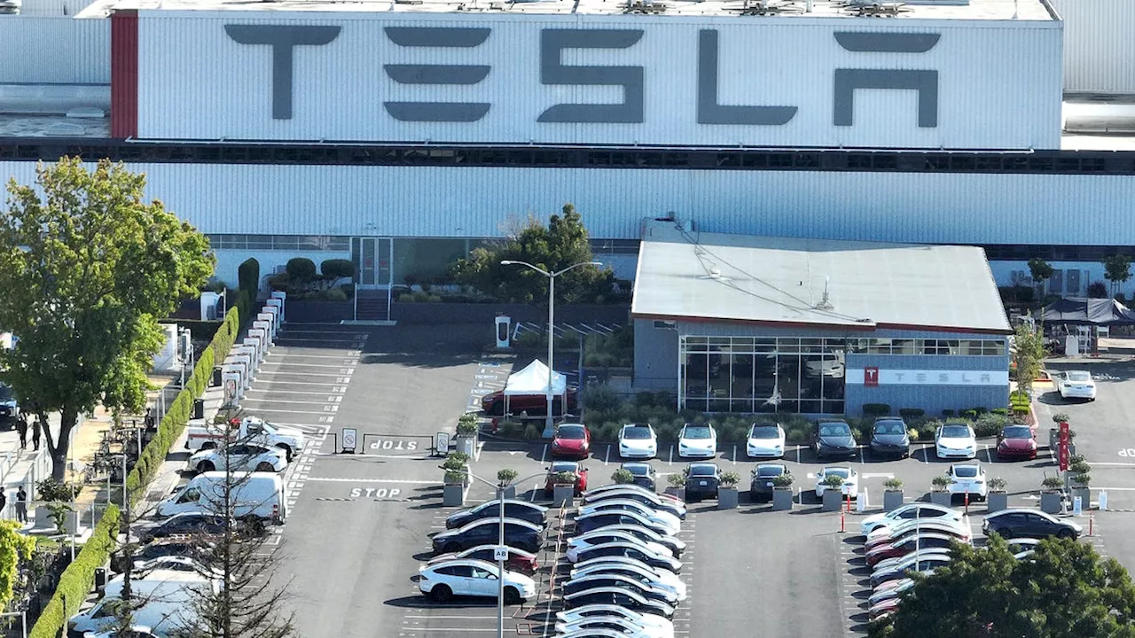 Tesla Quietly Removes All U.S. Job Postings