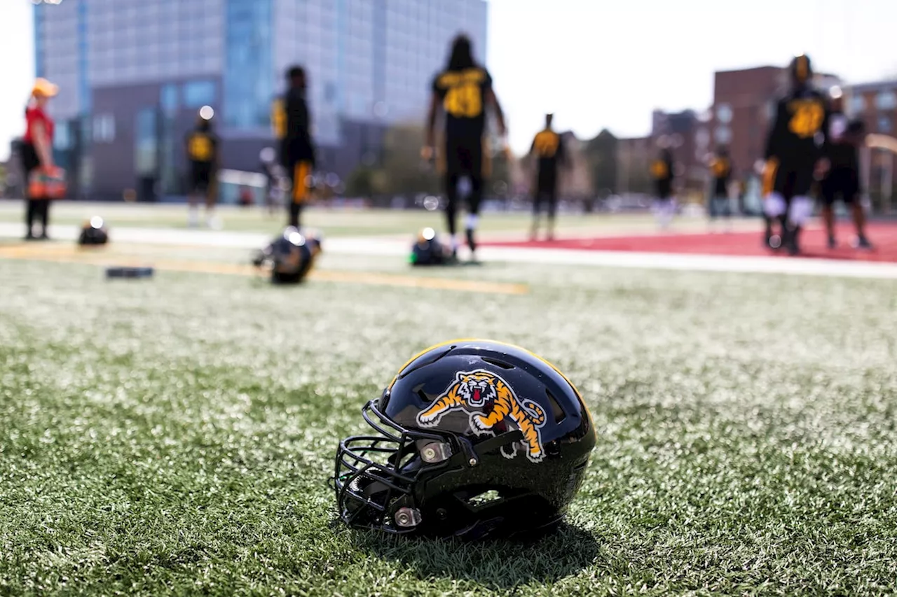 Hamilton Tiger-Cats to add Mike Walker, Bernie Custis to team’s Wall of Honour