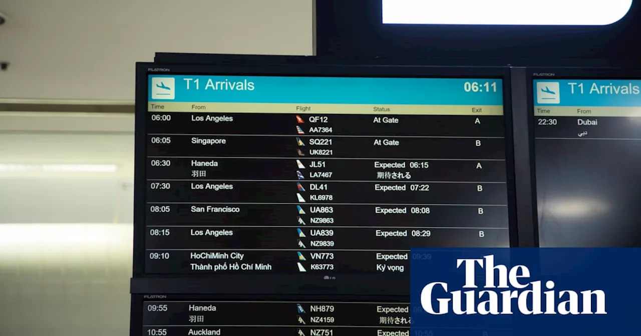 Home affairs savaged by Australian audit office for poor oversight of dodgy migration agents