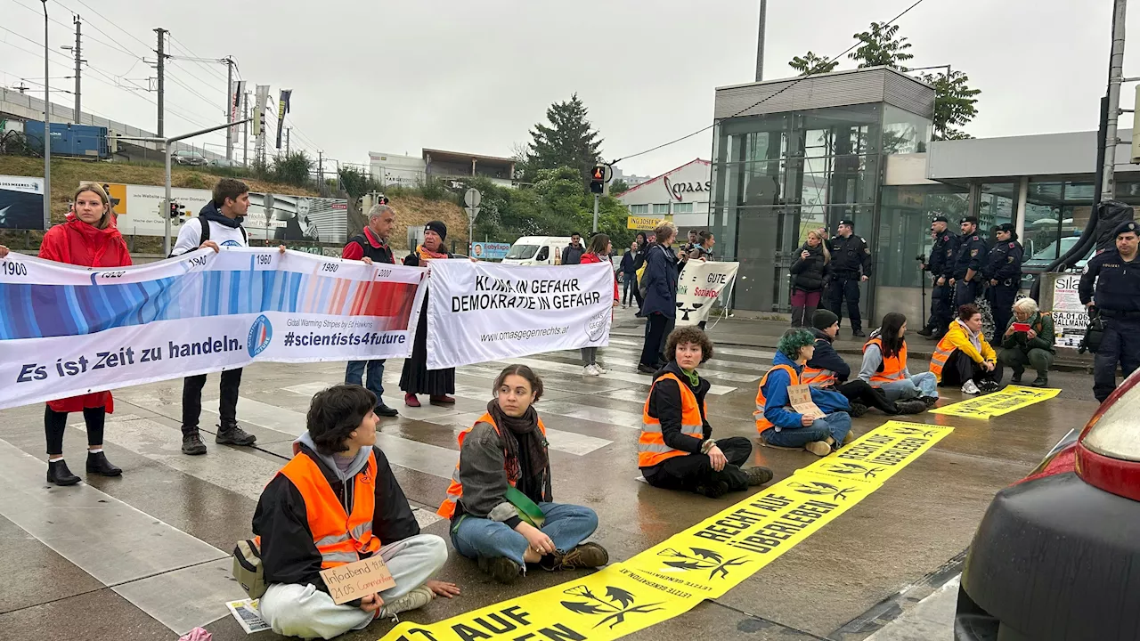 Klimakleber blockieren erneut den Frühverkehr in Wien