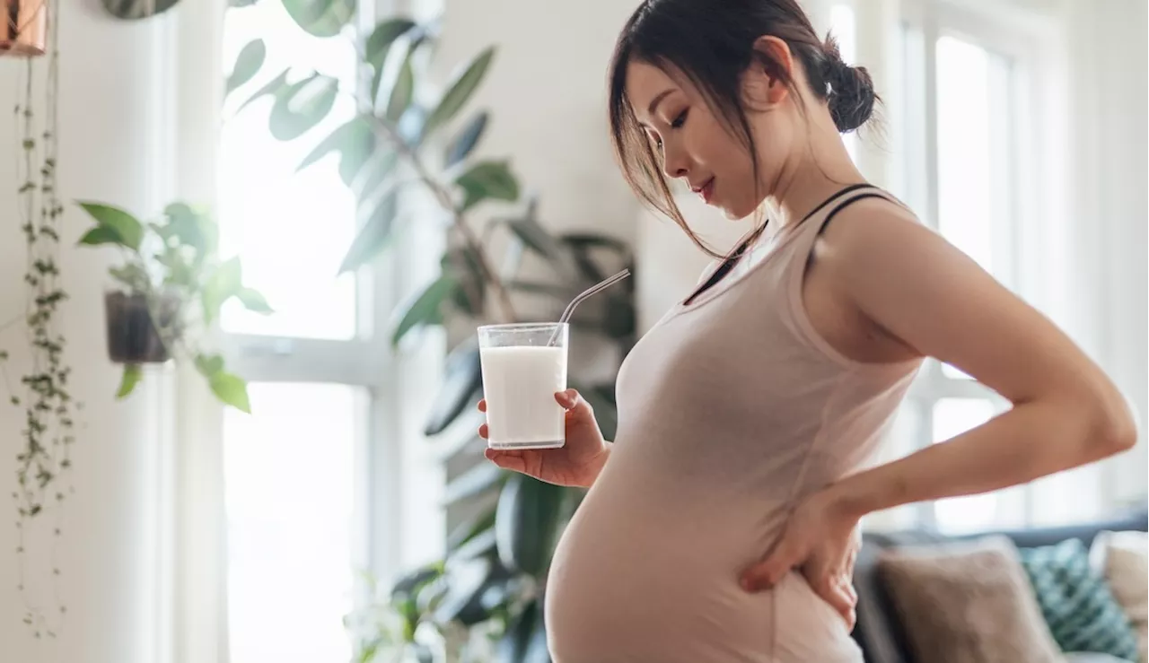 Drinking Milk (Yes, Milk) Can Help Neutralize Pregnancy Indigestion—Along With These 6 Other Remedies