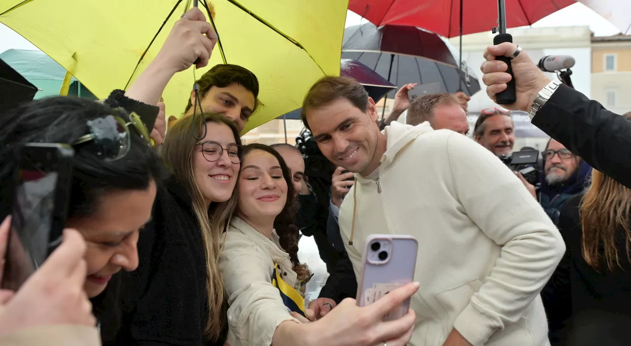 Nadal a Roma, Piazza del Popolo impazzita per il tennista spagnolo