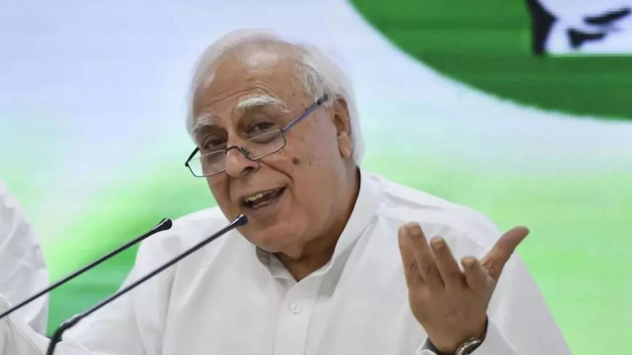 Kapil Sibal: लोकसभा चुनाव के बीच कपिल सिब्बल का बड़ा फैसला, इस चुनाव के लिए की उम्मीदवारी की घोषणा