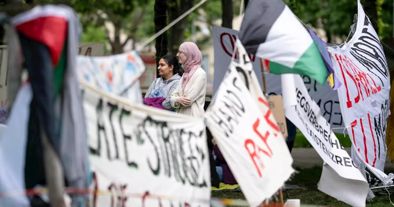 Gegendemo bei Pro-Palästina-Camp bei Uni Wien: Polizei muss schlichten