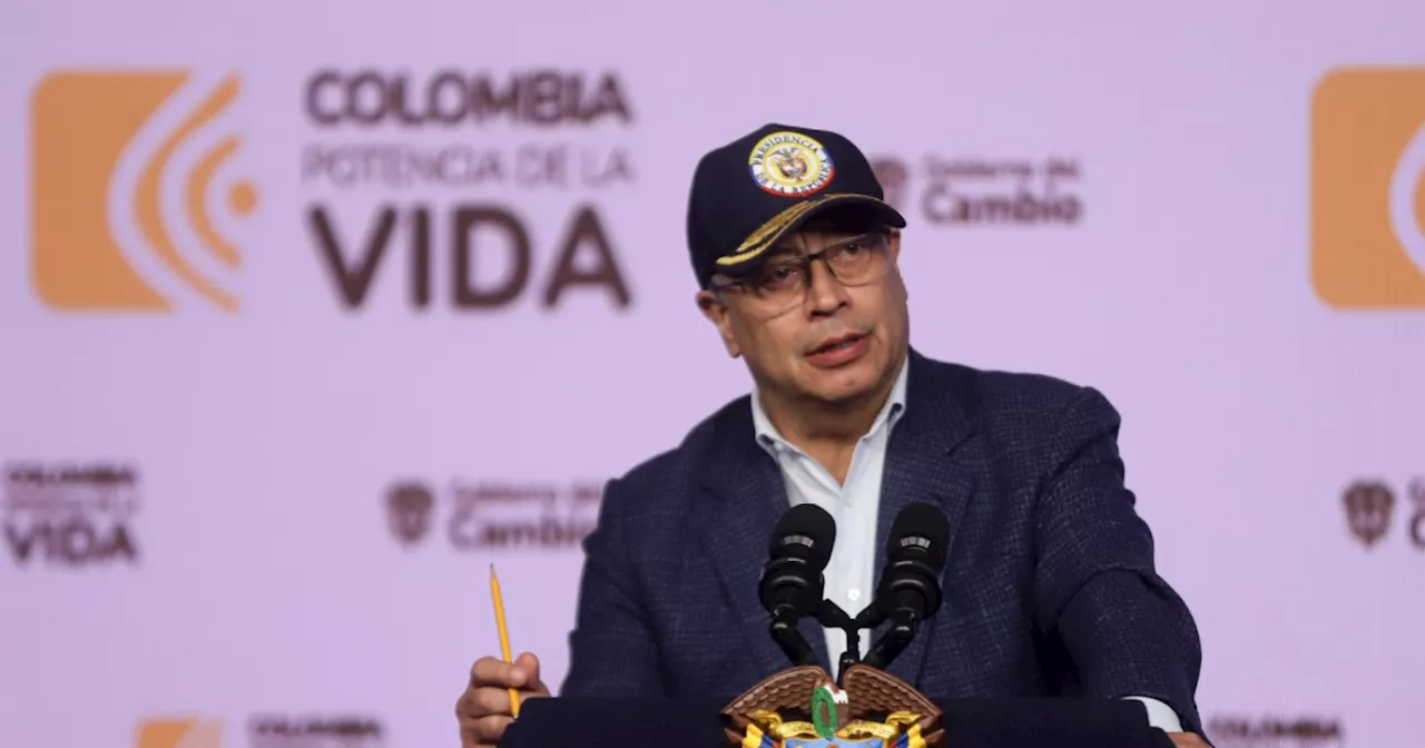 Gustavo Petro respondió al CNE por formulación de cargos