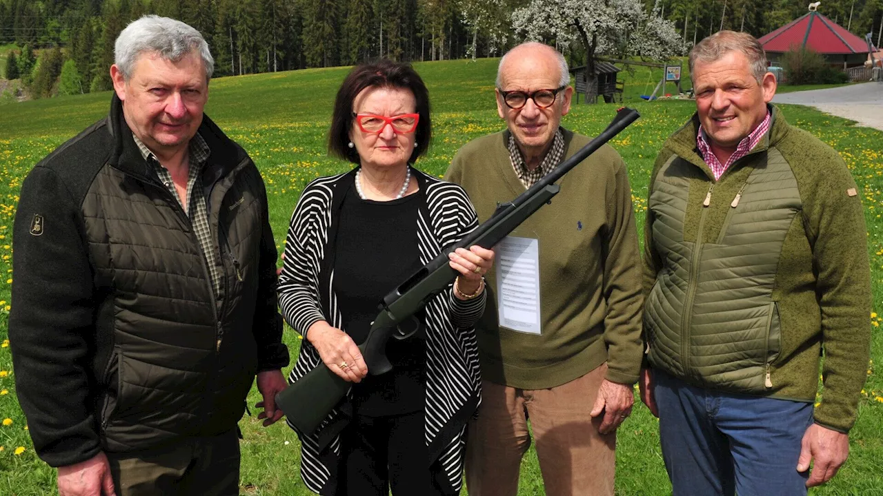 Beim Annaberger Waldbauern: Ein Gewehr als erster Preis