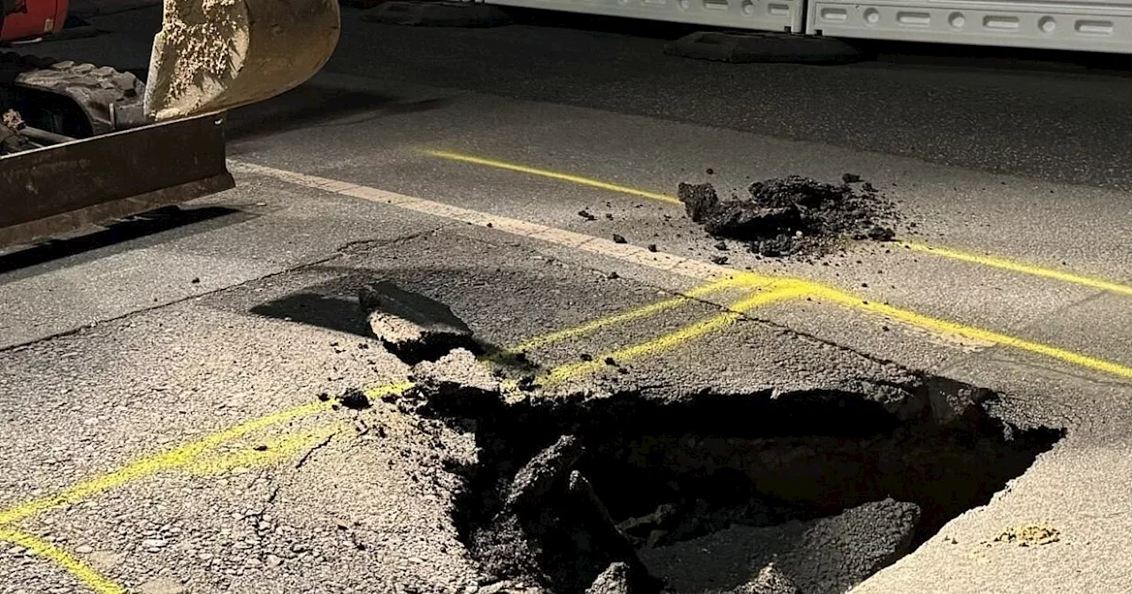 Schreck am Abend: Bielefelder Hauptverkehrsstraße stürzt ein