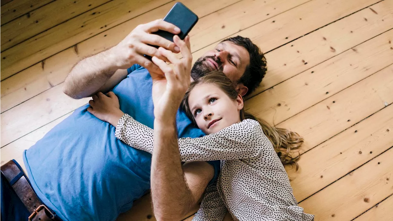 Danke, Papa! Schöne und freche WhatsApp-Sprüche zum Vatertag